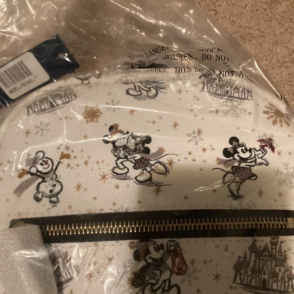 Dooney & Bourke brand new